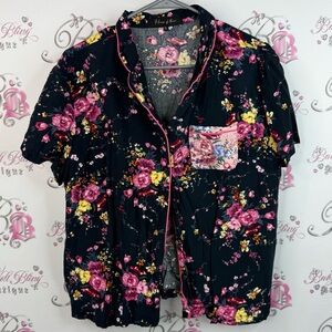 House of three T-shirt button up Boho Chic Women's Blouse floral Accents